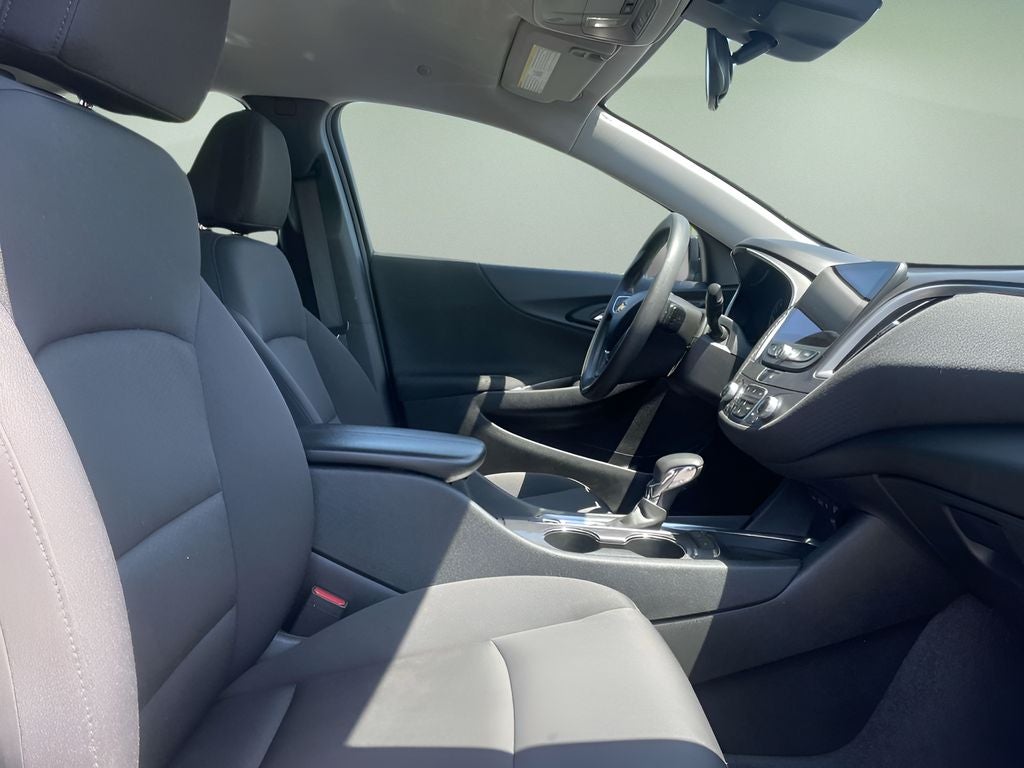 2025 Chevrolet Malibu LT