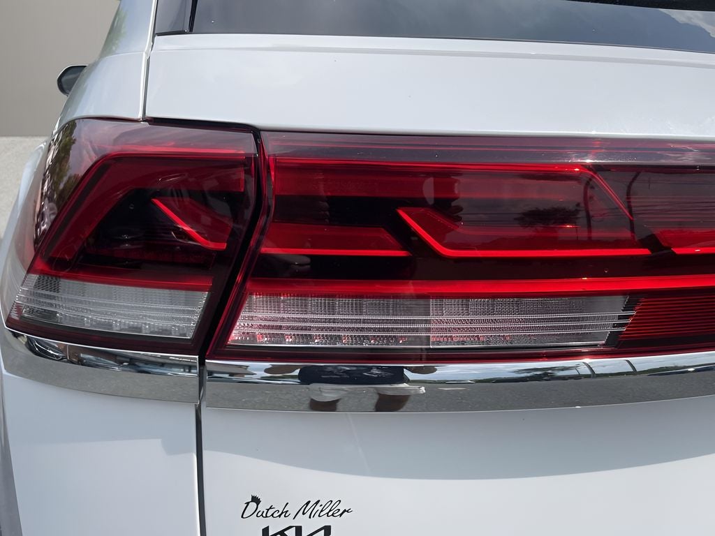 2024 Volkswagen Atlas Cross Sport 2.0T SEL
