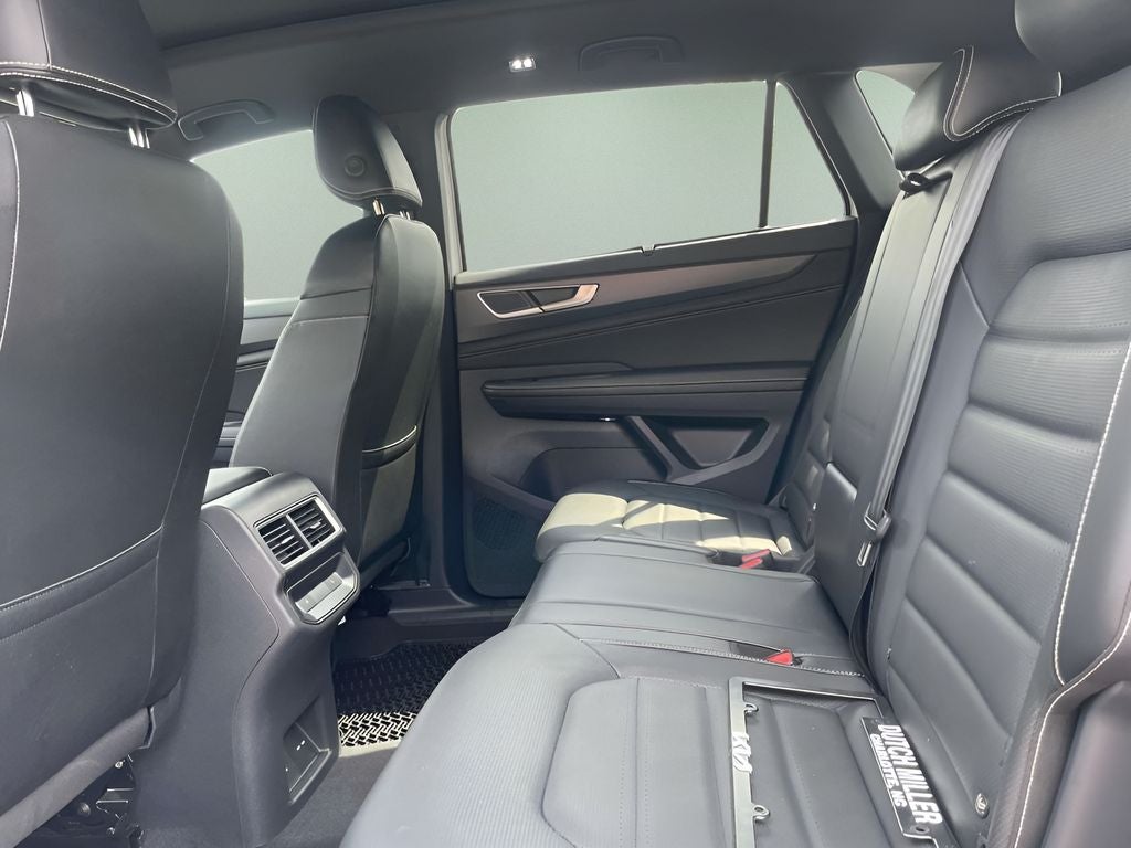 2024 Volkswagen Atlas Cross Sport 2.0T SEL
