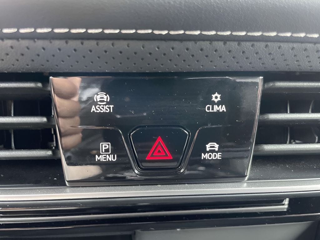 2024 Volkswagen Atlas Cross Sport 2.0T SEL