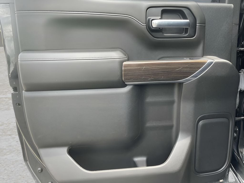 2022 Chevrolet Silverado RST