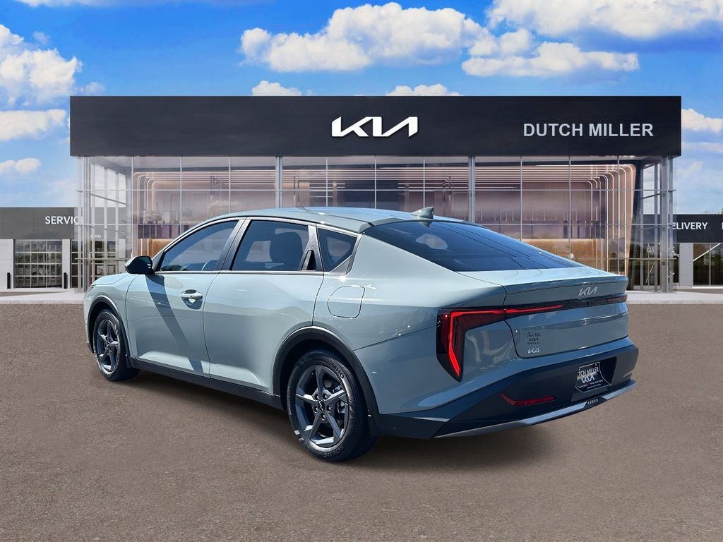 2025 Kia K4 LXS