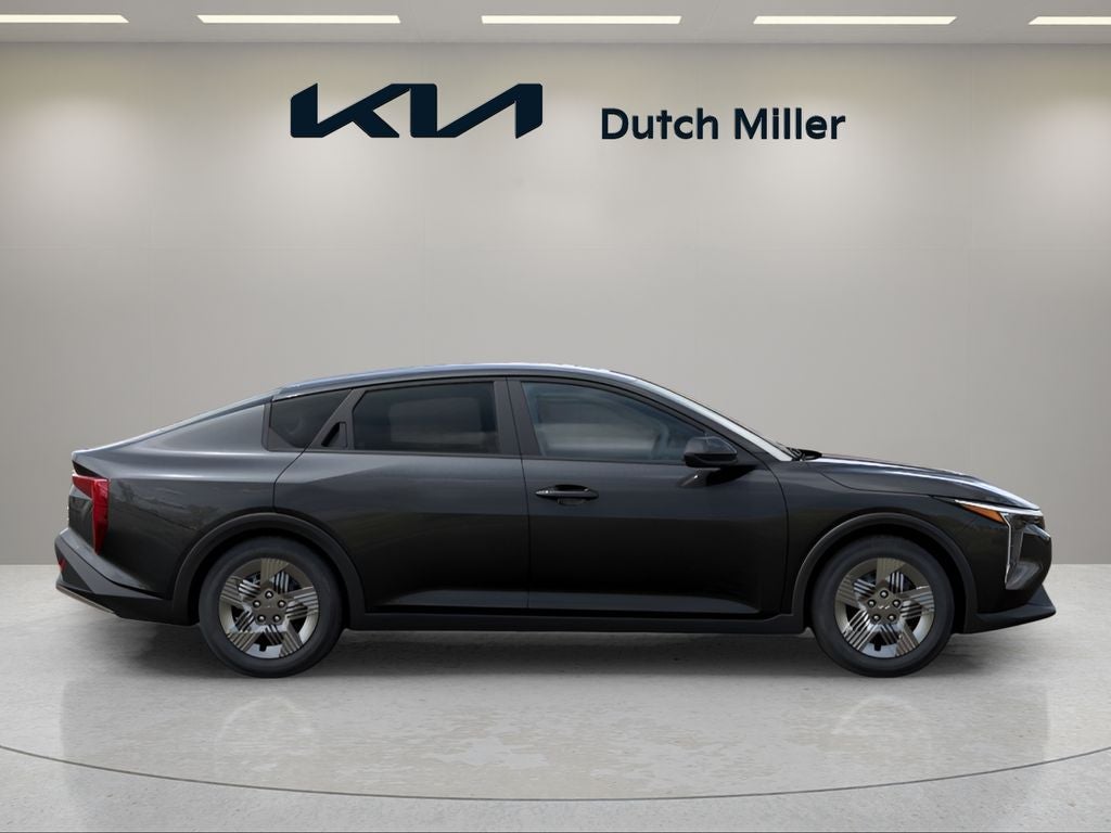 2026 Kia K4 LX