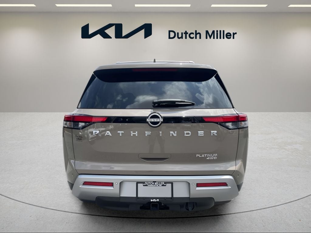 2025 Nissan Pathfinder Platinum