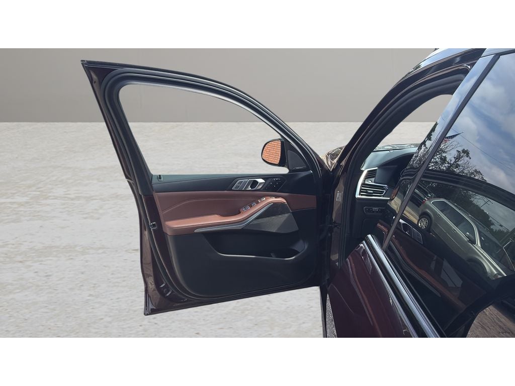 2022 BMW X7 M50i