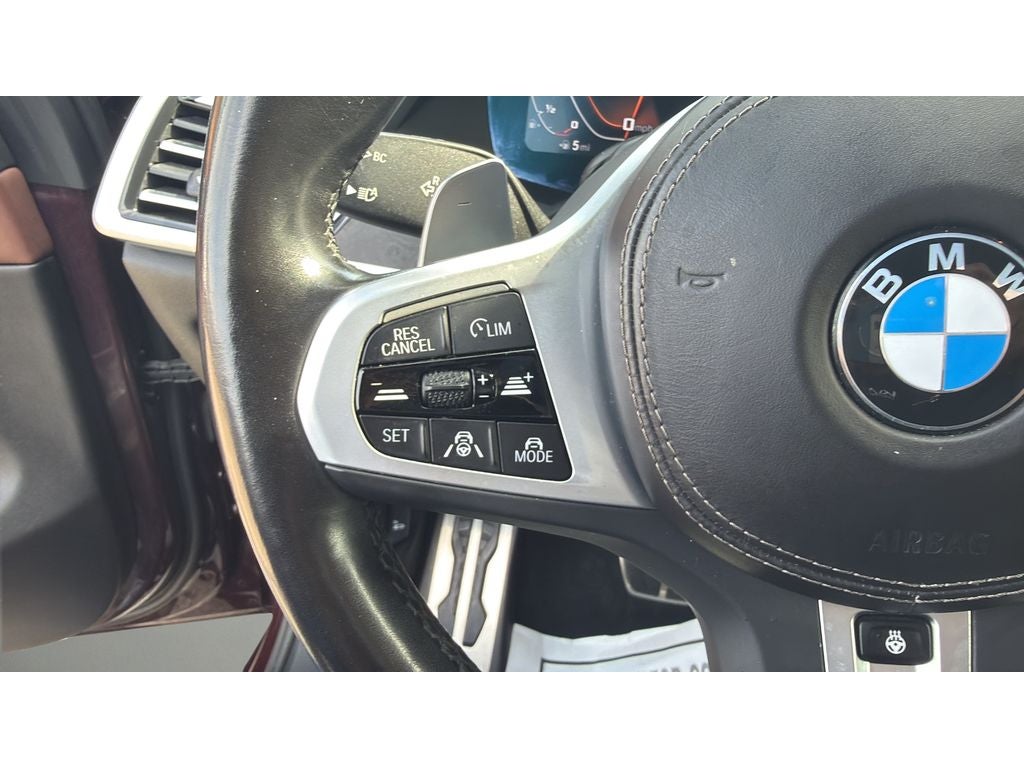 2022 BMW X7 M50i