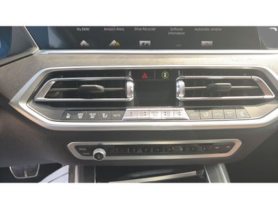 2022 BMW X7 M50i
