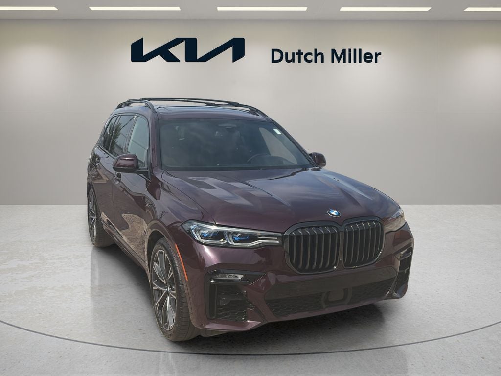 2022 BMW X7 M50i