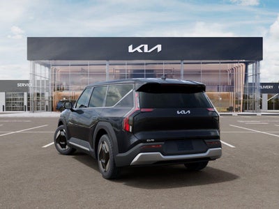 2026 Kia EV9 Light Short Range