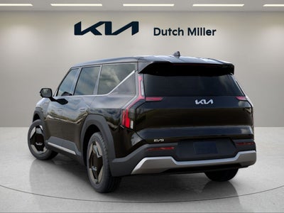 2026 Kia EV9 Light Long Range