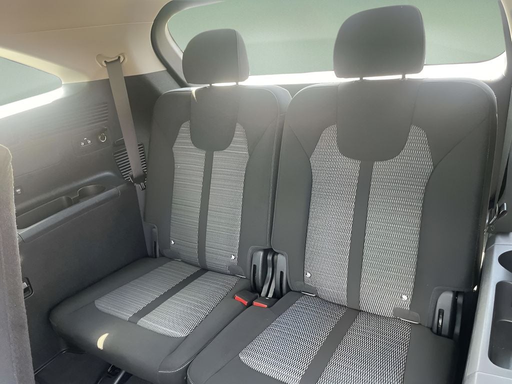 2025 Kia Sorento LX