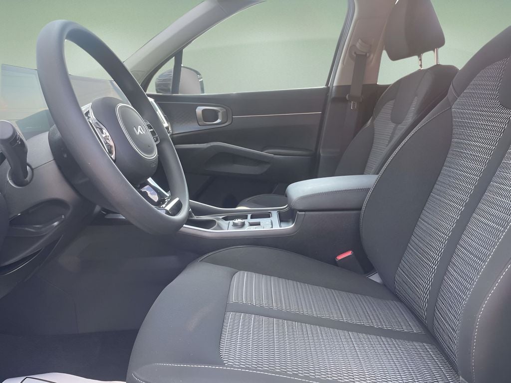 2025 Kia Sorento LX