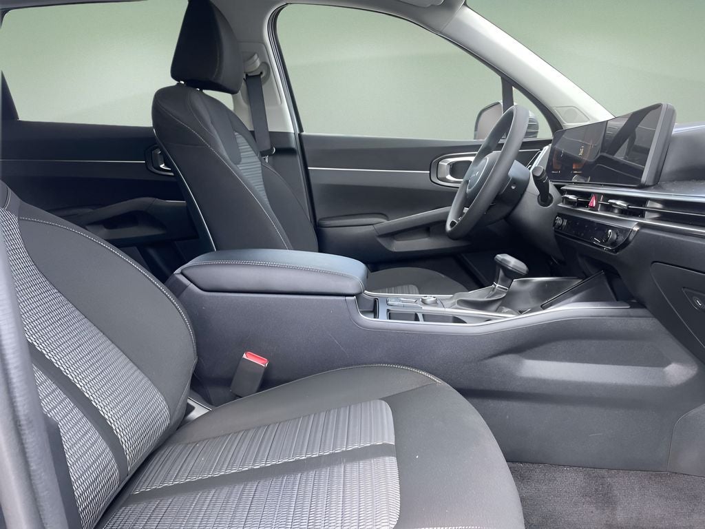 2025 Kia Sorento LX