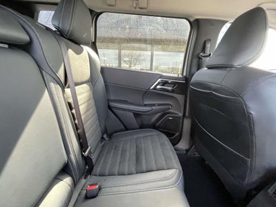 2025 Mitsubishi Outlander SE