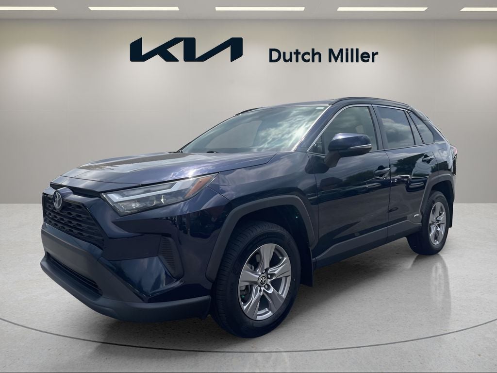2022 Toyota RAV4 Hybrid XLE