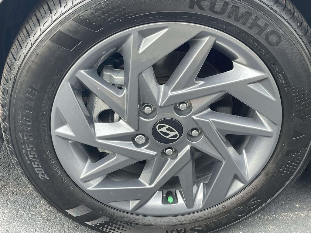 2024 Hyundai Elantra HEV Blue