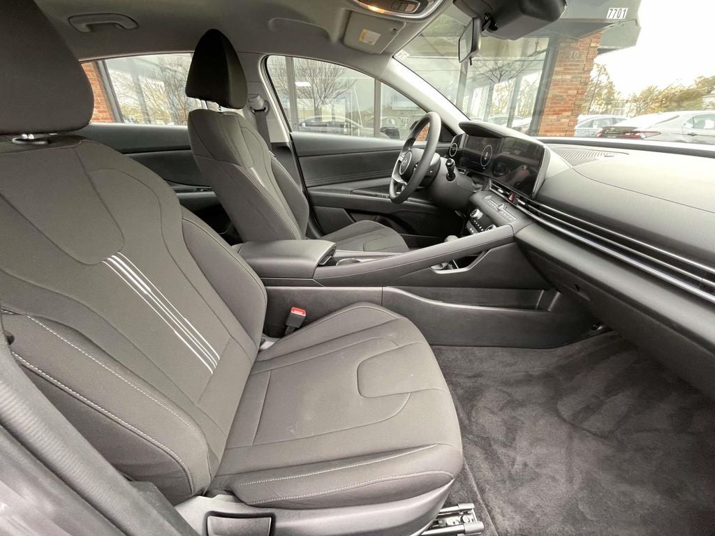 2024 Hyundai Elantra HEV Blue