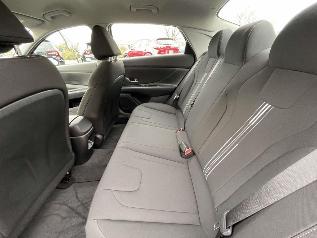 2024 Hyundai Elantra HEV Blue