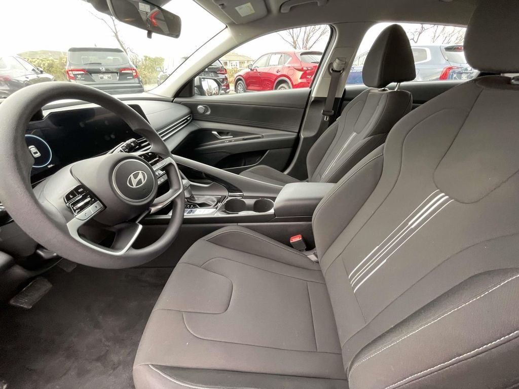 2024 Hyundai Elantra HEV Blue