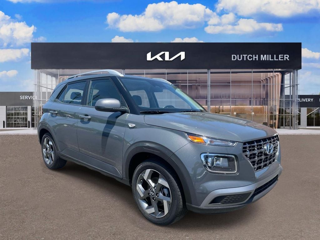 2025 Hyundai Venue SEL IVT's photo