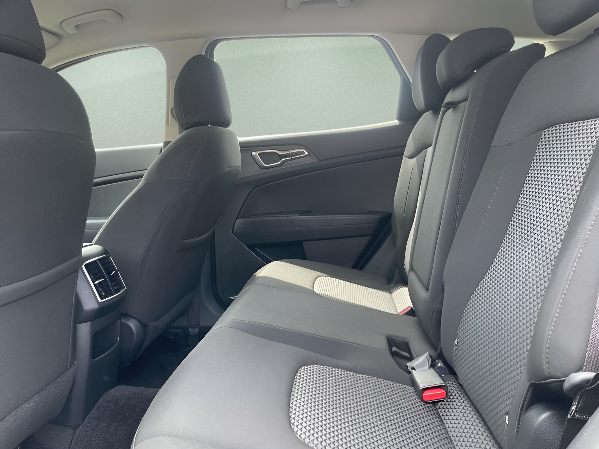 2025 Kia Sportage Hybrid LX