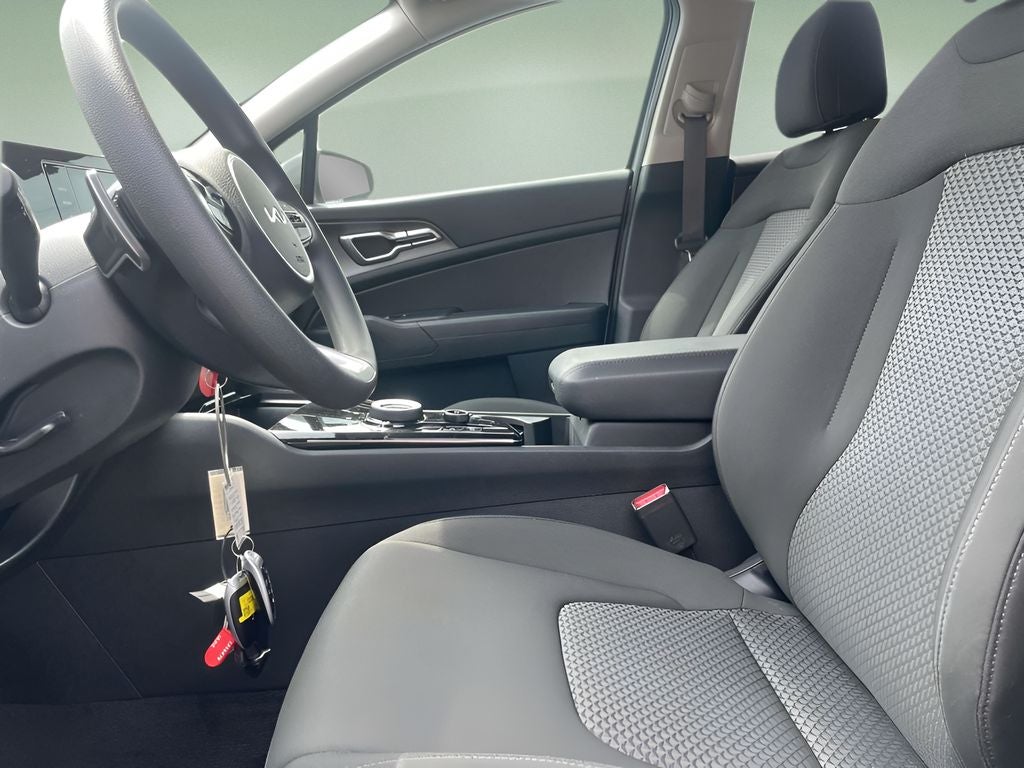 2025 Kia Sportage Hybrid LX