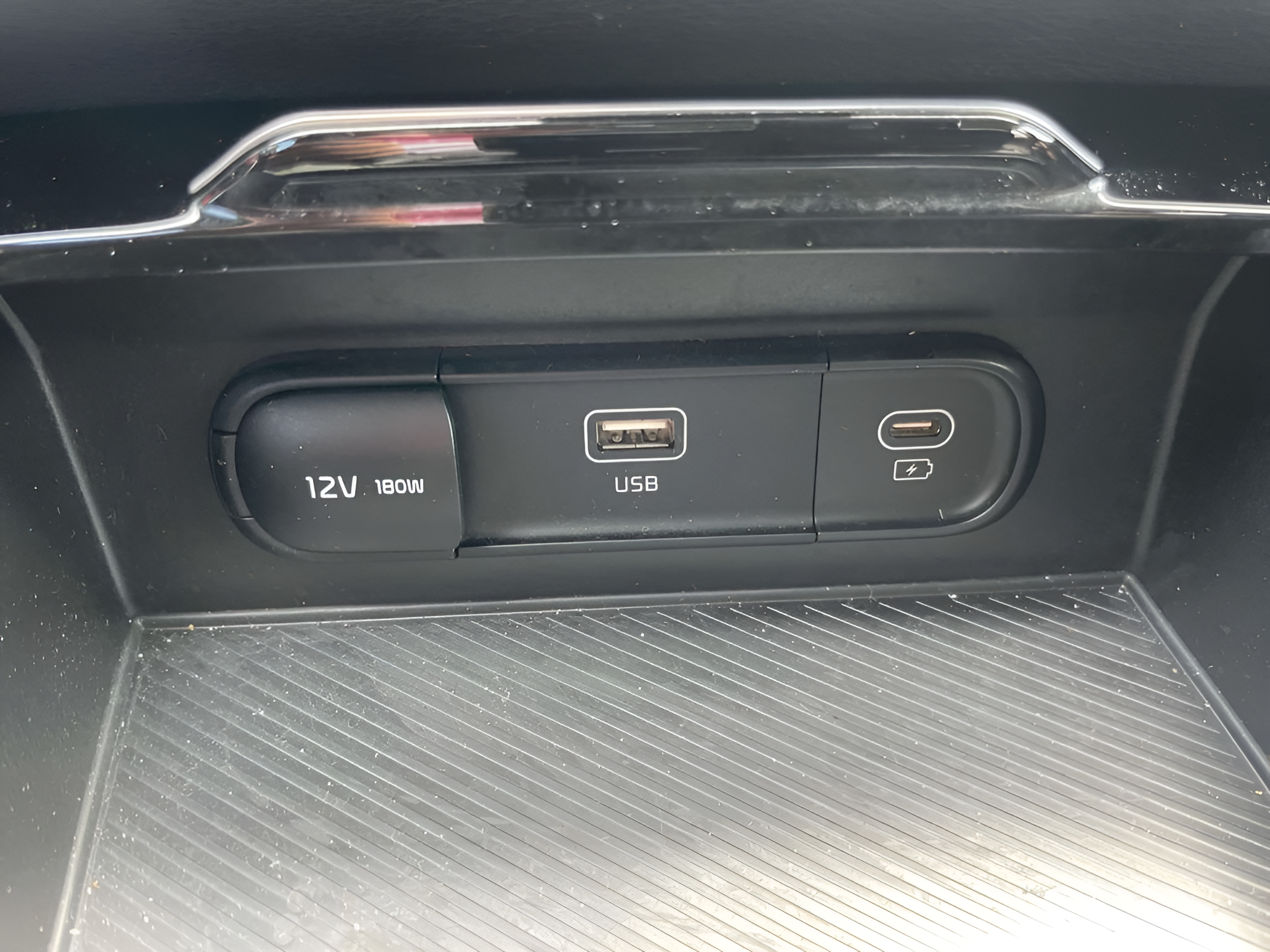 2025 Kia Sportage Hybrid LX