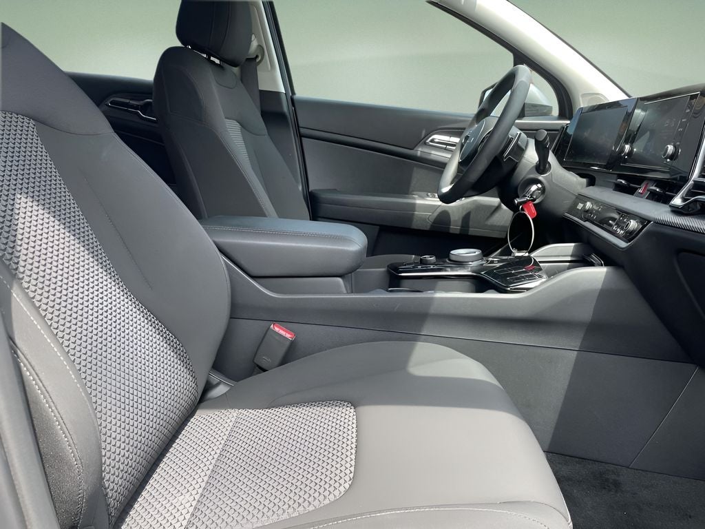 2025 Kia Sportage Hybrid LX