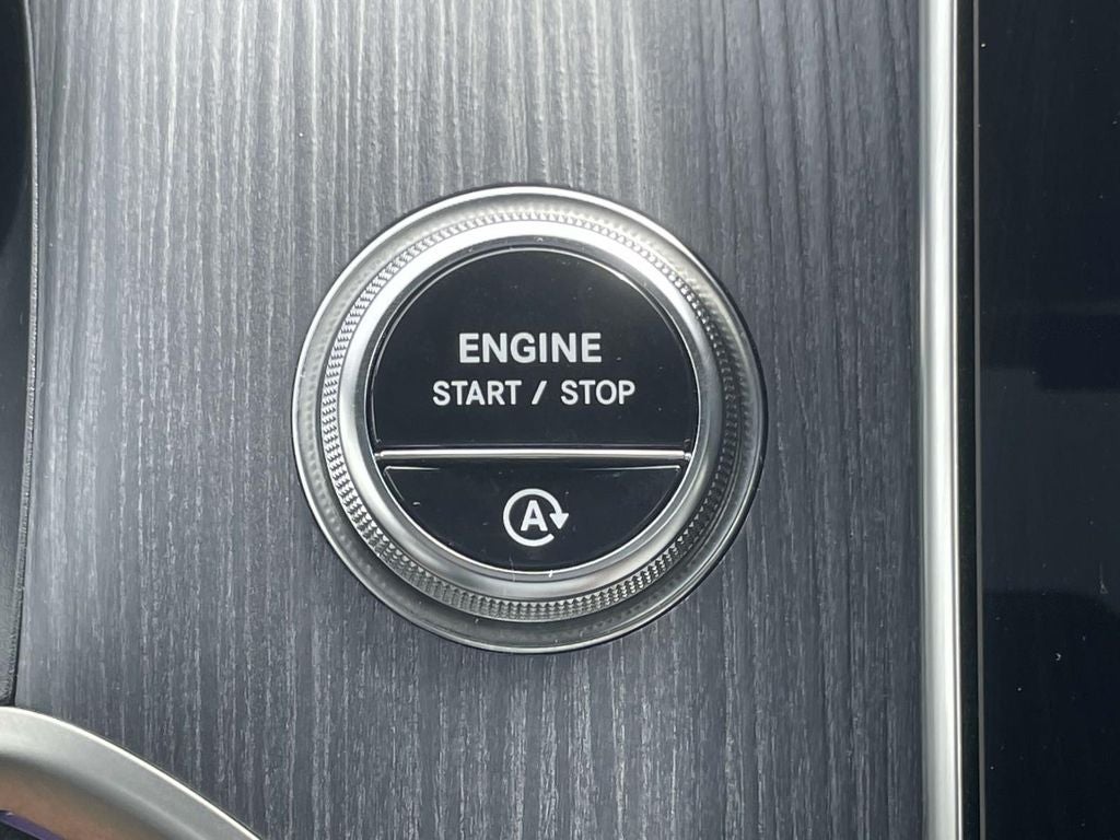 2025 Mercedes-Benz GLC 300