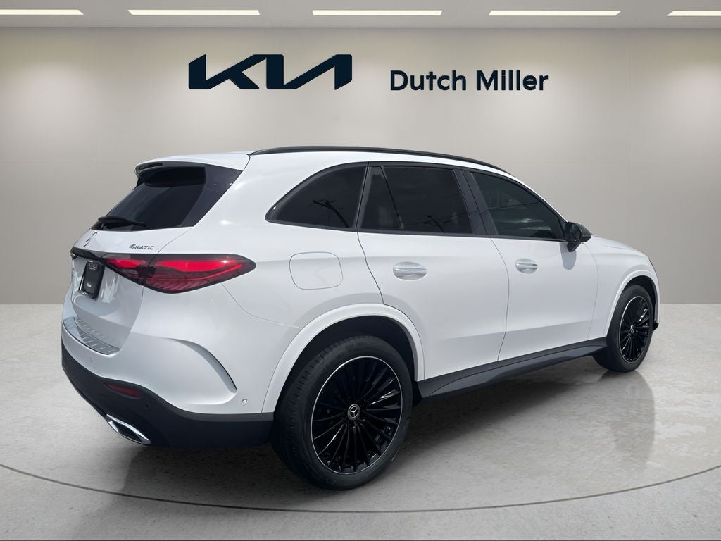 2025 Mercedes-Benz GLC 300